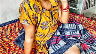 Desi wife in yellow saree xxx video thumbnail
